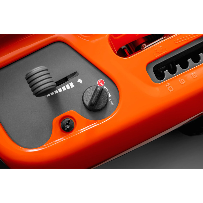 HUSQVARNA R 214C Frontmäher inkl. Mähdeck Combi 94 – Bild 3
