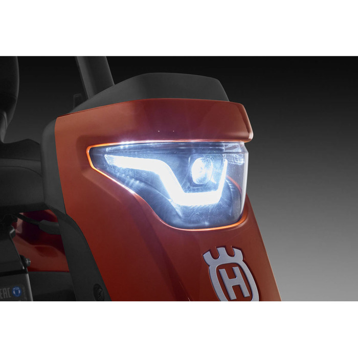 HUSQVARNA R 320X AWD Frontmäher – Bild 7